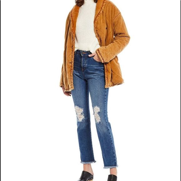 Shawl Collar Button Front Long Sleeve Quilted Statement Puffer Jacket - Picture 3 of 4